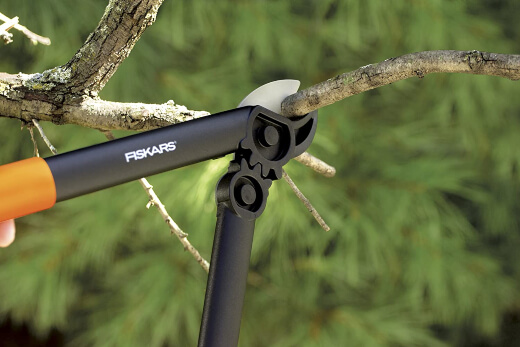 Fiskars Lopper is one of the best garden loppers in the market