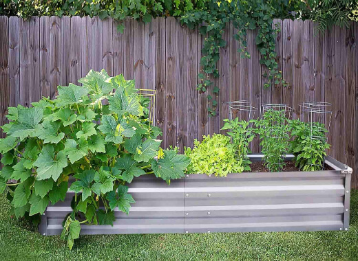 Zizin Galvanized Raised Garden Beds are made from anti-rust, eco-coated steel that’s durable and environmentally friendly