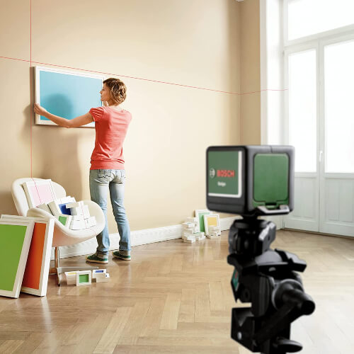 Bosch Self-Levelling Cross Line Laser Set is one of the best budget models you’ll find