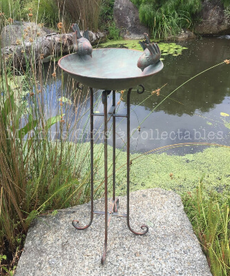 Metal Birdbath Bird Bath with Stand Garden Ornament Pond Outdoor Decor