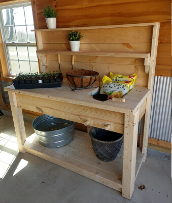 DIY Potting Bench Plans from OWGardenVintage