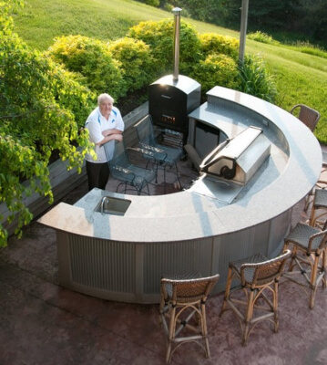 Outdoor Grill and Bar