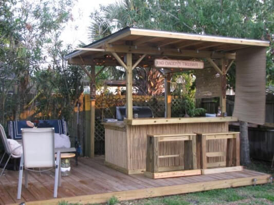 Tiki Bar with Grill