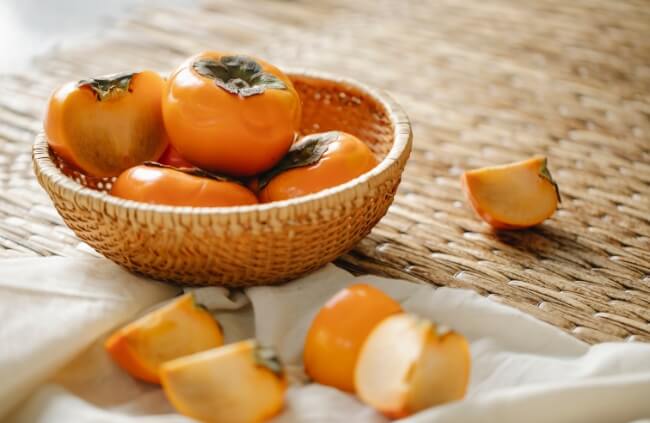 When to Harvest Persimmons